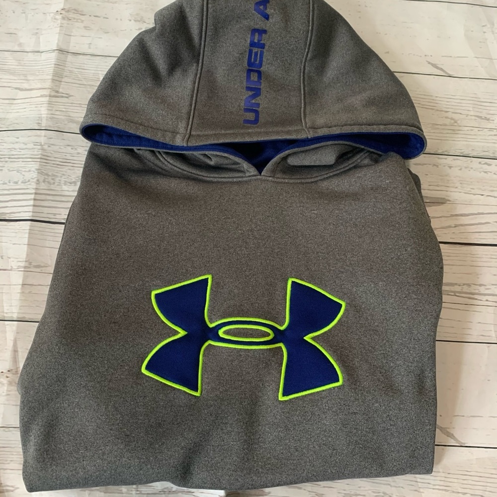 UnderArmour Hoodie